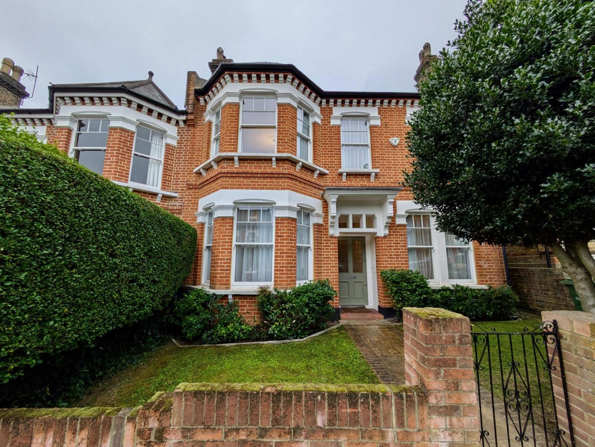 Casa vacanze Impressive 5br Family In Leafy